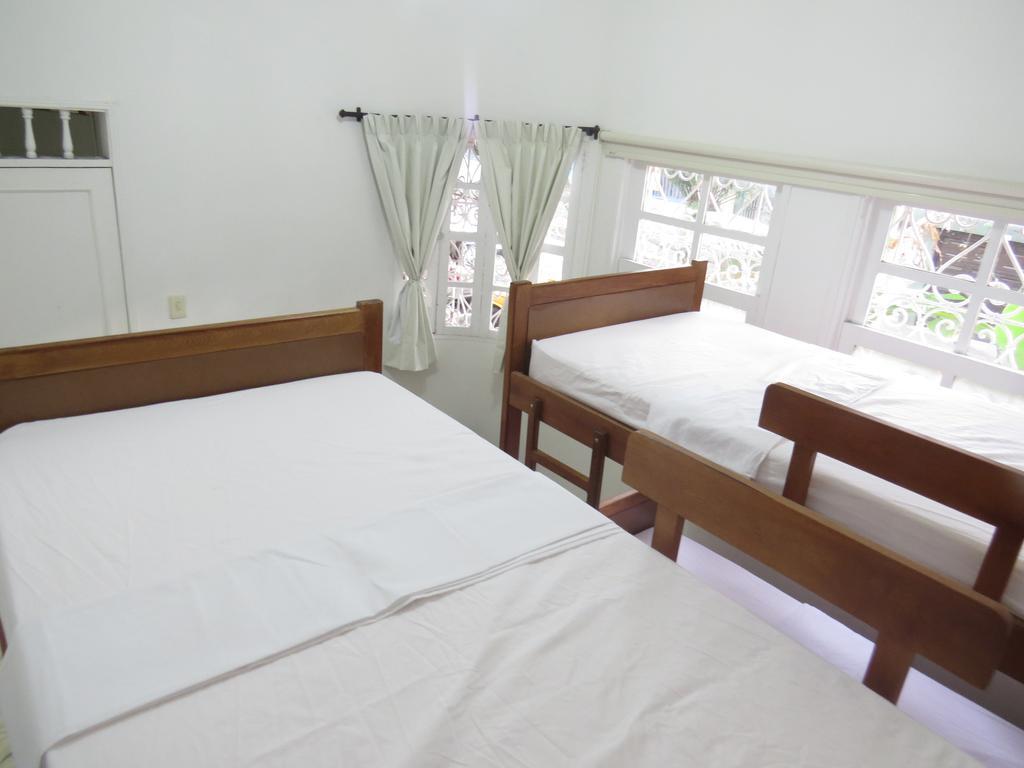 Hostal Casa Prado Медельїн Екстер'єр фото