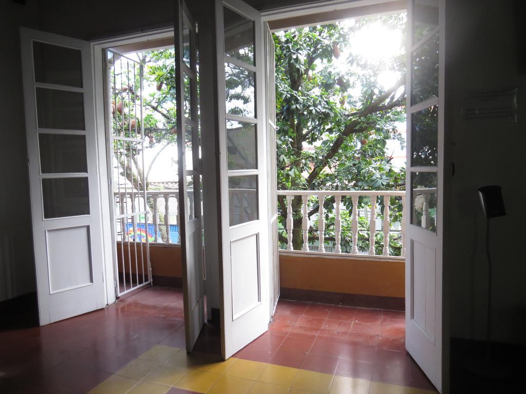 Hostal Casa Prado Медельїн Екстер'єр фото